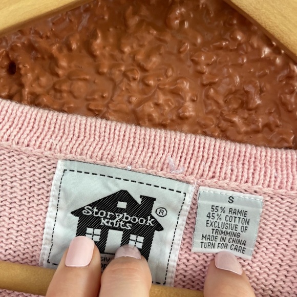 Storybook Knits Vintage Sweater Cardigan Pink Golden Humming Birds Size Small - Picture 5 of 8